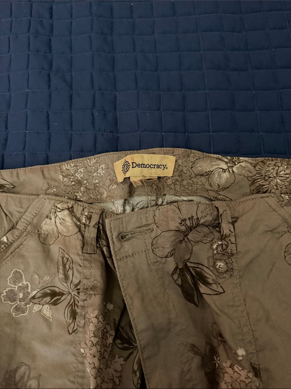 Democracy Floral Cargo Pants - Beige & Cream - Picture 2 of 3